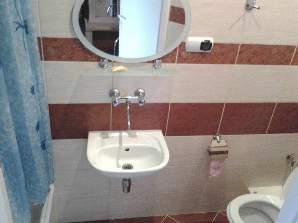 Hotel Skarpa Sejny Bilik gambar